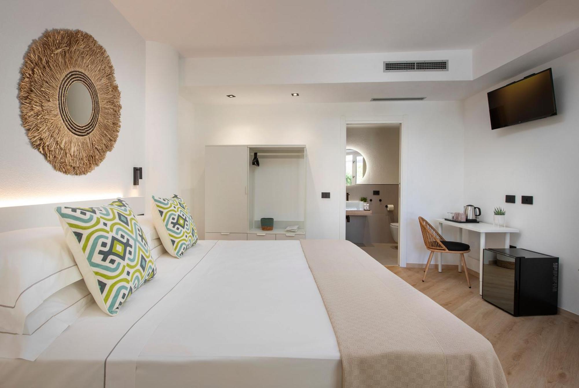 Mem Lodge And Suite Пула Экстерьер фото