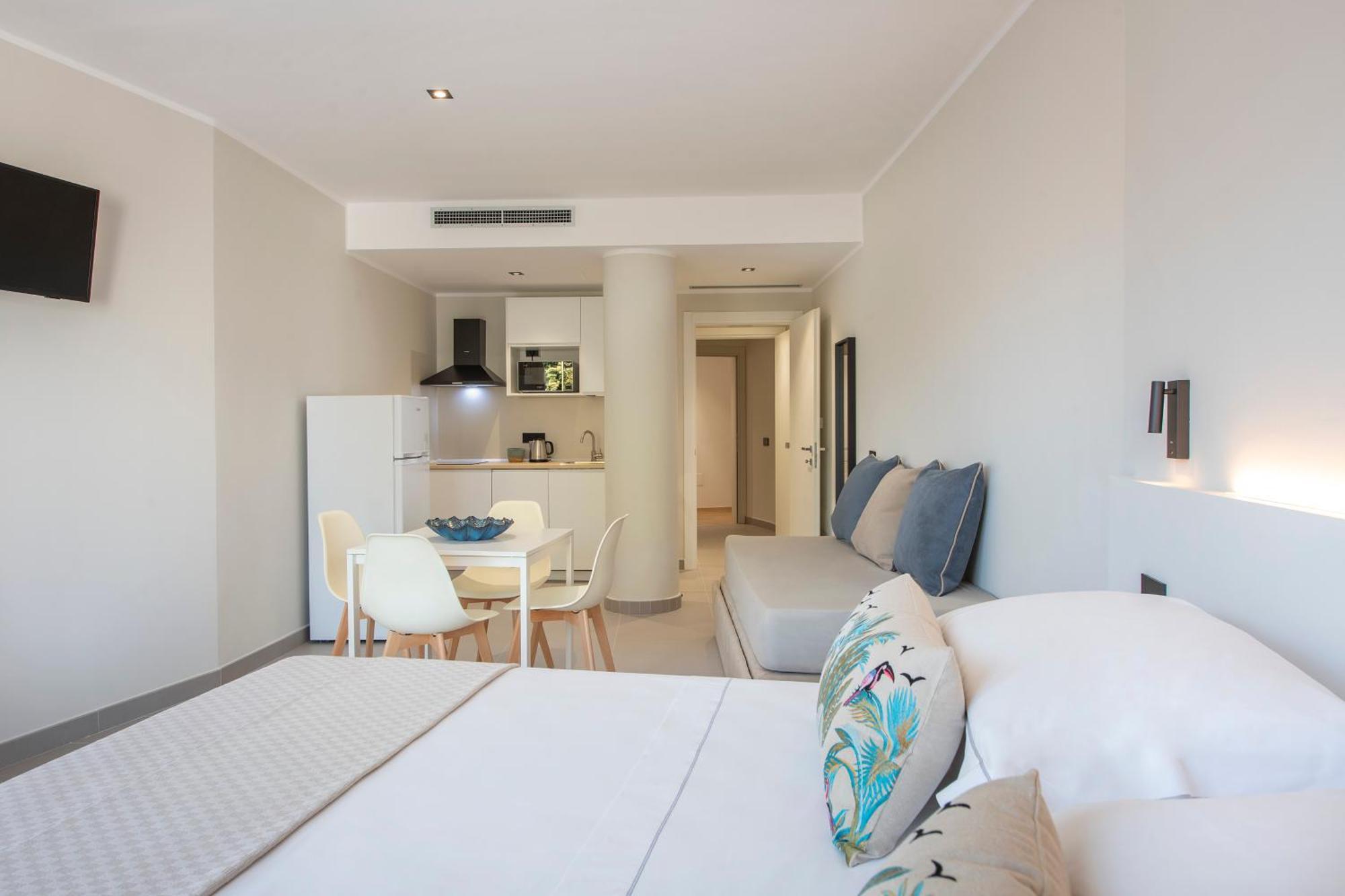 Mem Lodge And Suite Пула Экстерьер фото